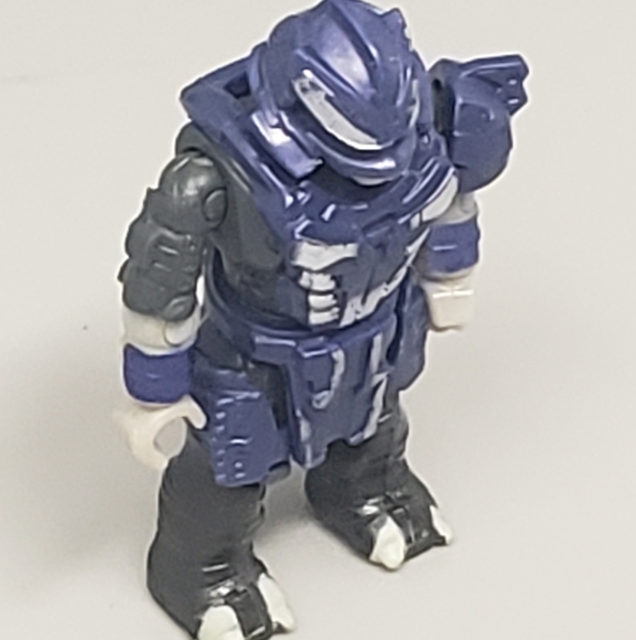 Mega Construx Halo Infinite Brute Warrior Mini-Action Figure - Picture 7 of 8